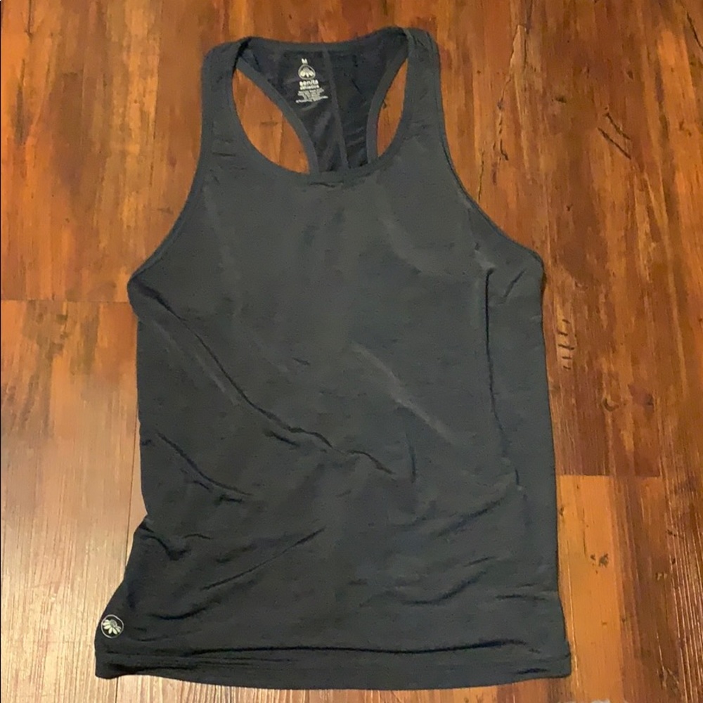 Tie back tank